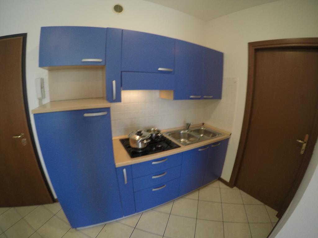 Residence Pineta - Agenzia Cocal Каорле Екстер'єр фото