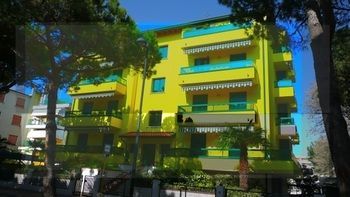 Residence Pineta - Agenzia Cocal Каорле Екстер'єр фото