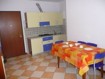 Residence Pineta - Agenzia Cocal Каорле Екстер'єр фото